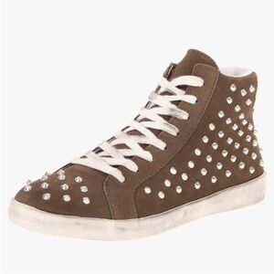 Steve Madden Suede Studded High Top Sneakers Size 7.5